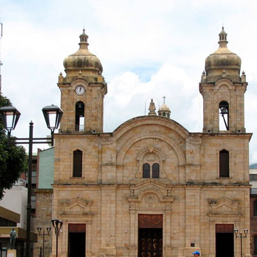 Catedral de Duitama - Transporte de pasajeros empresarial - Transporte de pasajeros de Bogotá a Duitama
