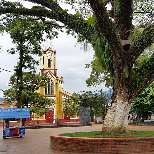 Parque acacias - Transporte de pasajeros empresarial - Transporte de pasajeros de Bogotá a Acacias
