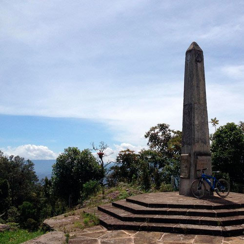 el obelisco moniquira - Transporte de pasajeros empresarial - Transporte de pasajeros de Bogotá a Moniquirá