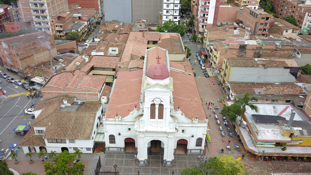 Transporte de Bogotá a Sabaneta, Antioquia