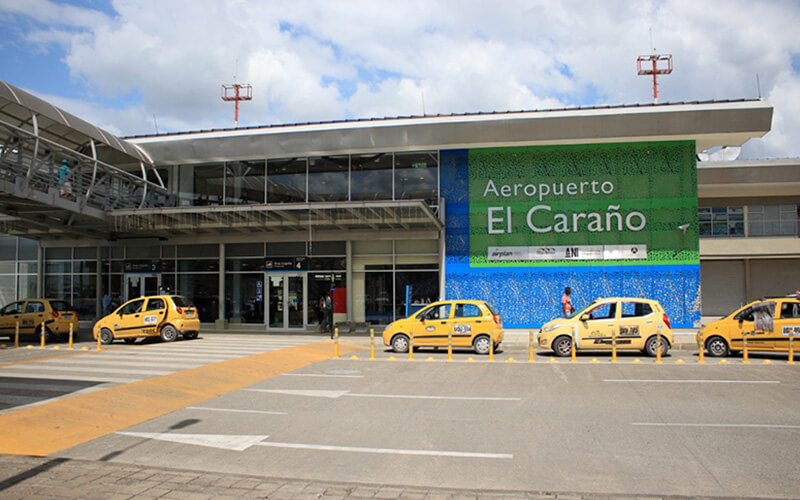 Aeropuerto El Caraคo - Transporte de pasajeros empresarial - Aeropuerto El Caraño